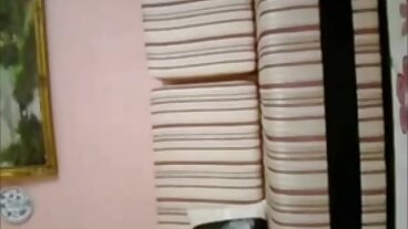 Облечена в кожа рокерка Моник безплатни порно филми яде пишка