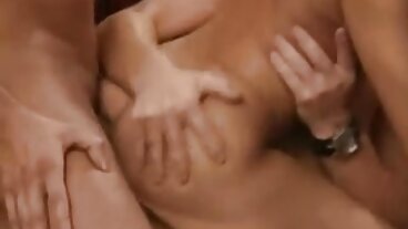 Хранене онлайн секс филми с Fruit & Frankfurter на MILF Sofia STar