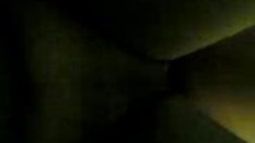 Горещата латина MILF фиксира огромен член в искам да гледам порно филм маншона си